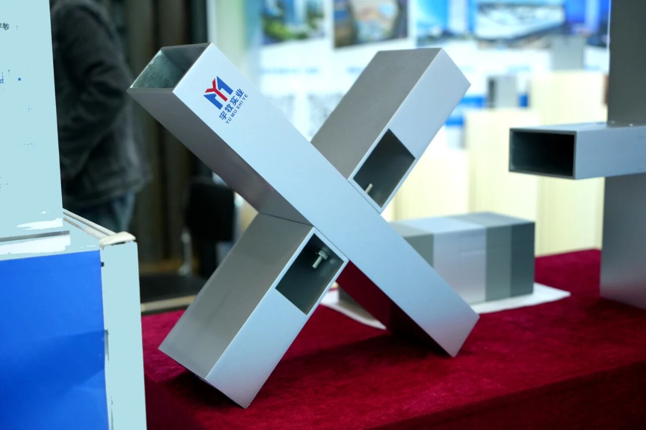 矩形精制鋼節(jié)點