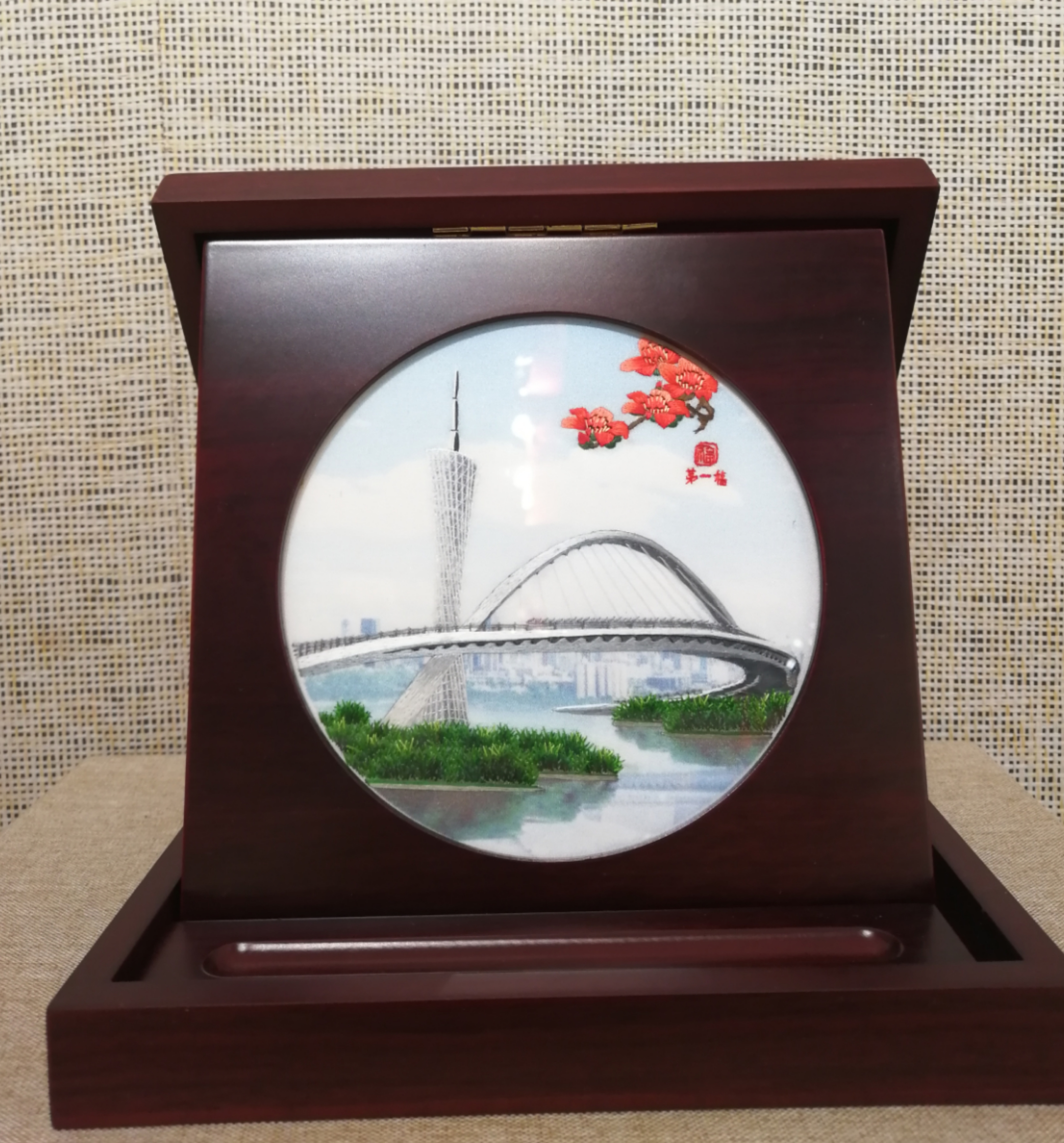 广绣木盒套装海心桥