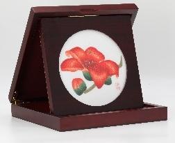 木盒广绣礼品套装-红棉接福