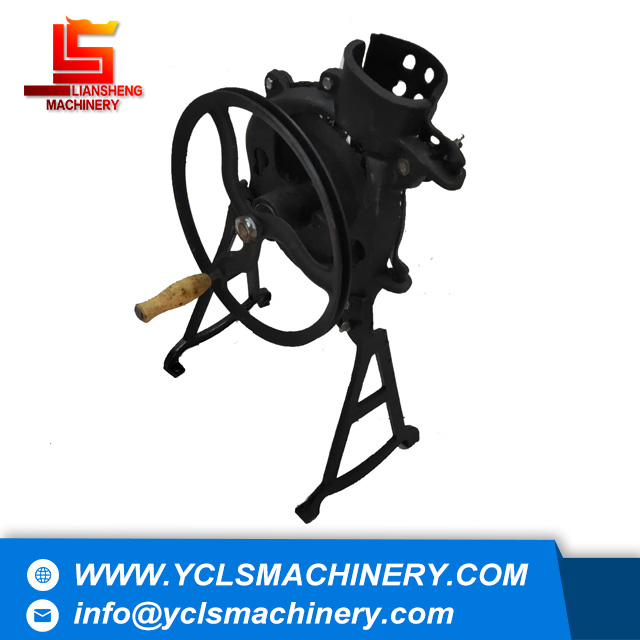 Iron manual corn thresher
