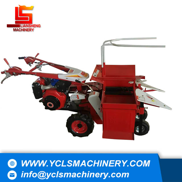 Small self-propelled corn harvester, corn ear picking machine