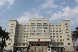 遂溪人民医院采用艾默生精密空调30KW 2套
