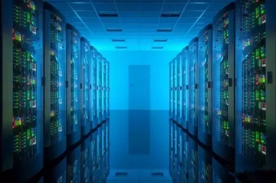 机房机柜专用UPS不间断电源的使用寿命能够达到多久？