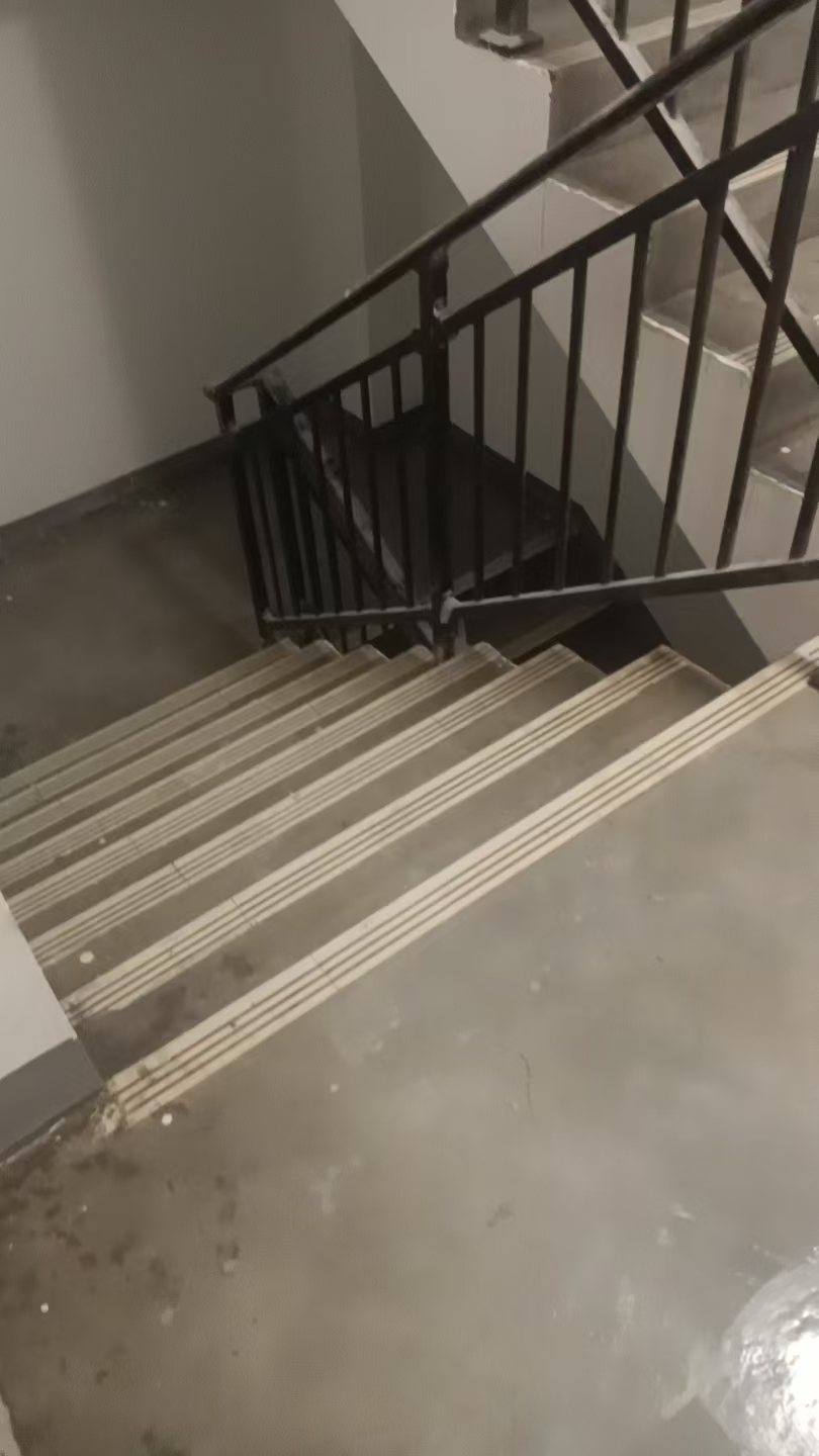 白云区楼梯地坪完工啦