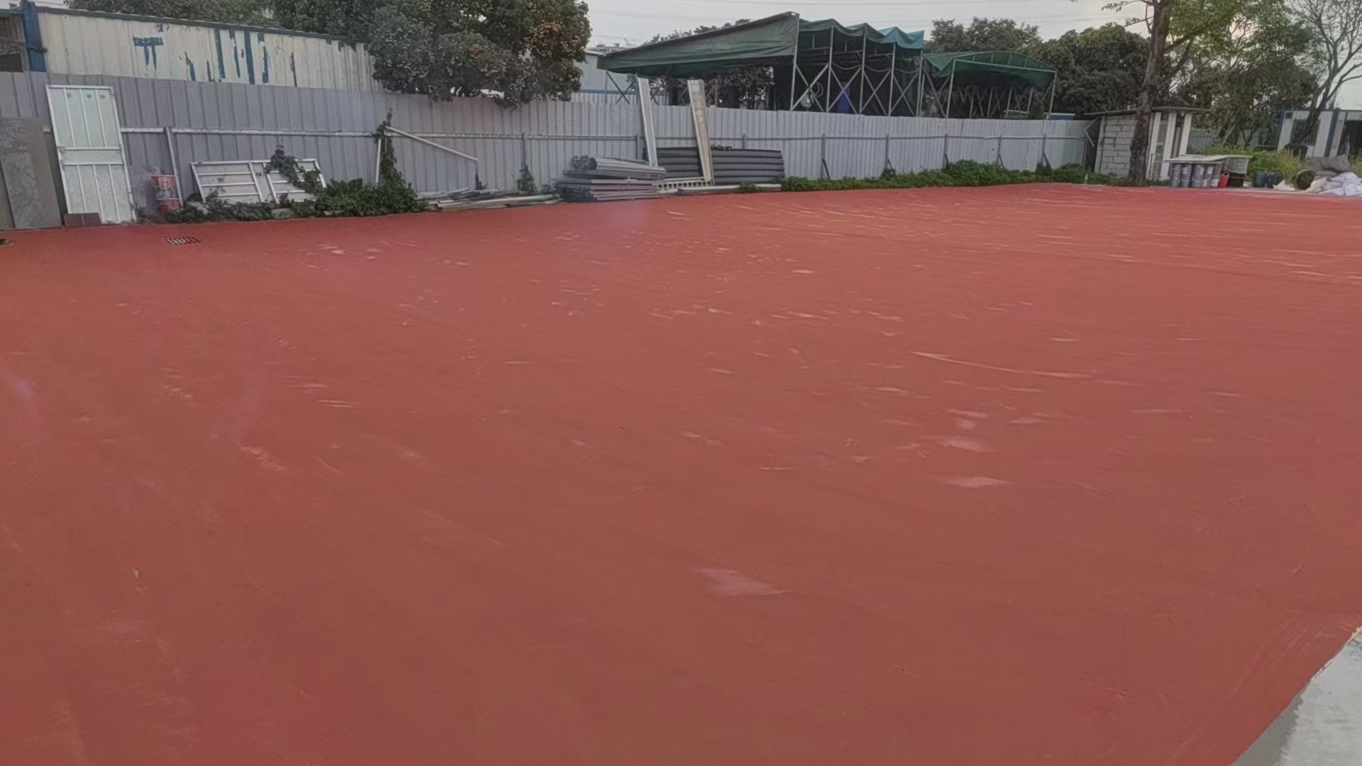 白云区丙烯酸球场施工中！