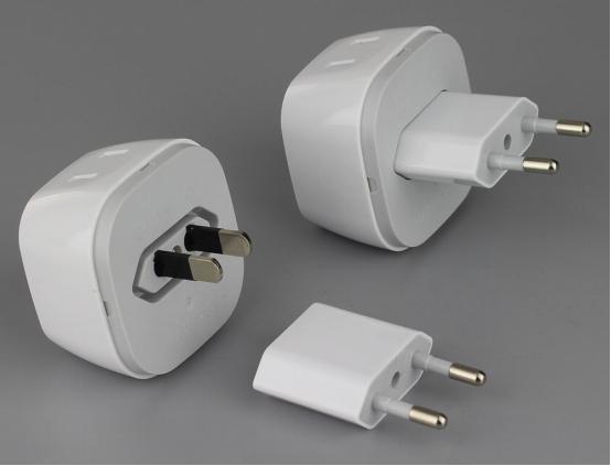 多功能转换插座