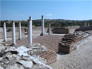 塞尔维亚多功能转换插头