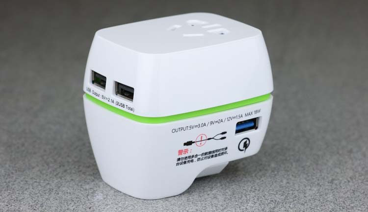 萬浦多功能插座