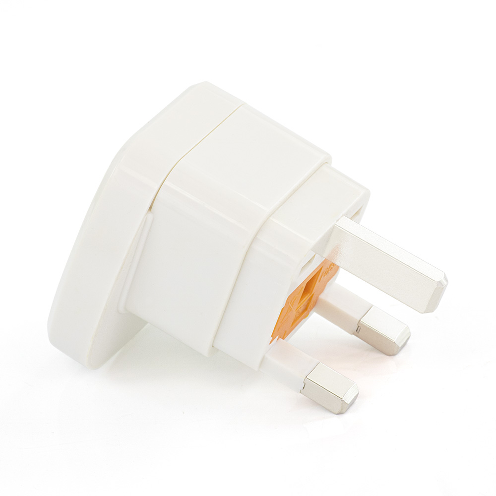 英規中萬用孔轉換插頭