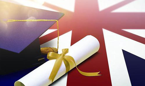 英國留學轉(zhuǎn)換插座