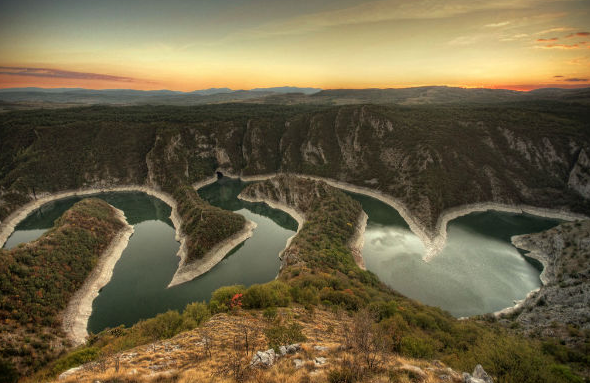 多国旅行转换器