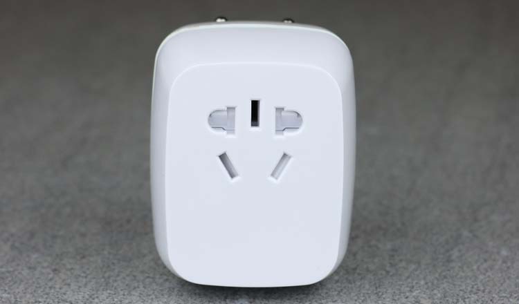 萬能轉換插座保護門