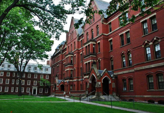 美國(guó)留學(xué)哪個(gè)學(xué)校好