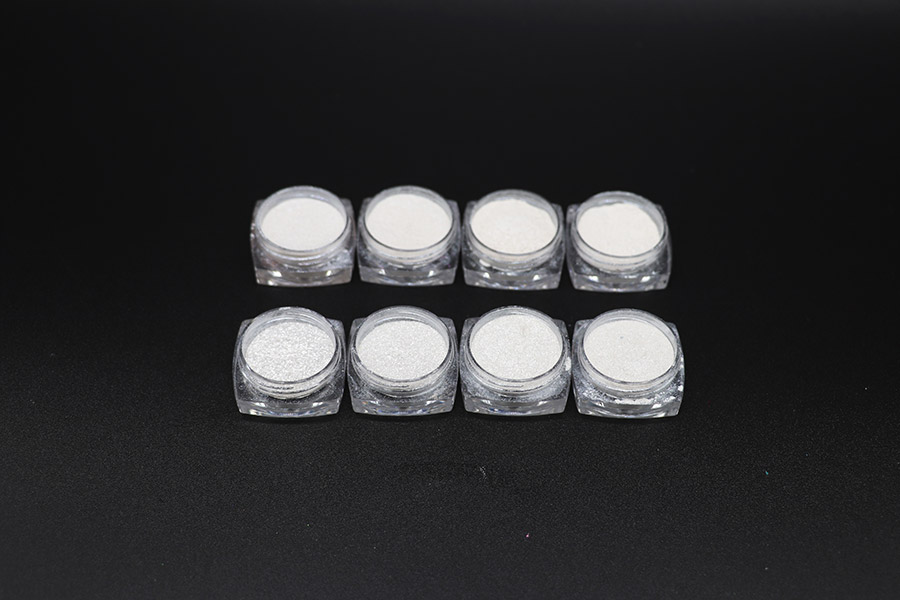 銀白系列 / Sliver White