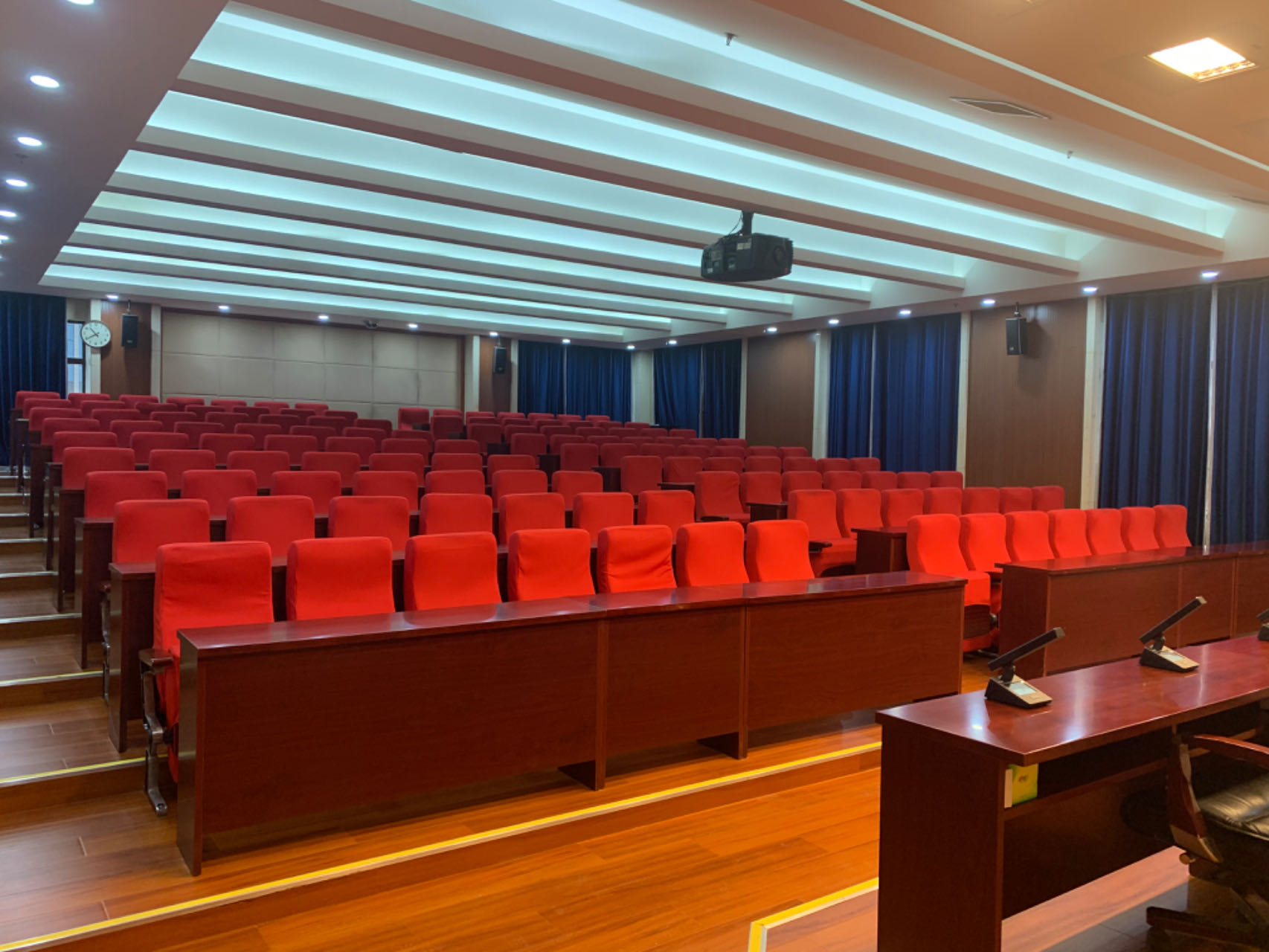 北京某单位报告厅改造项目