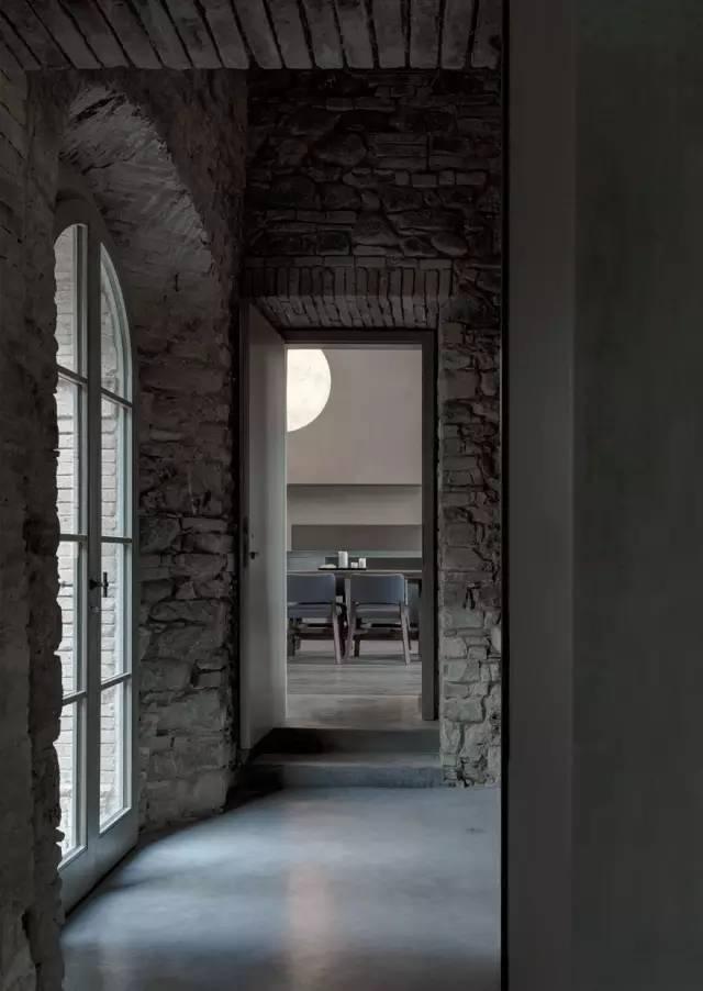 FUCOLITE-全彩照明设计,灯光设计前沿资讯。在光落下的地方,就有温暖与关怀