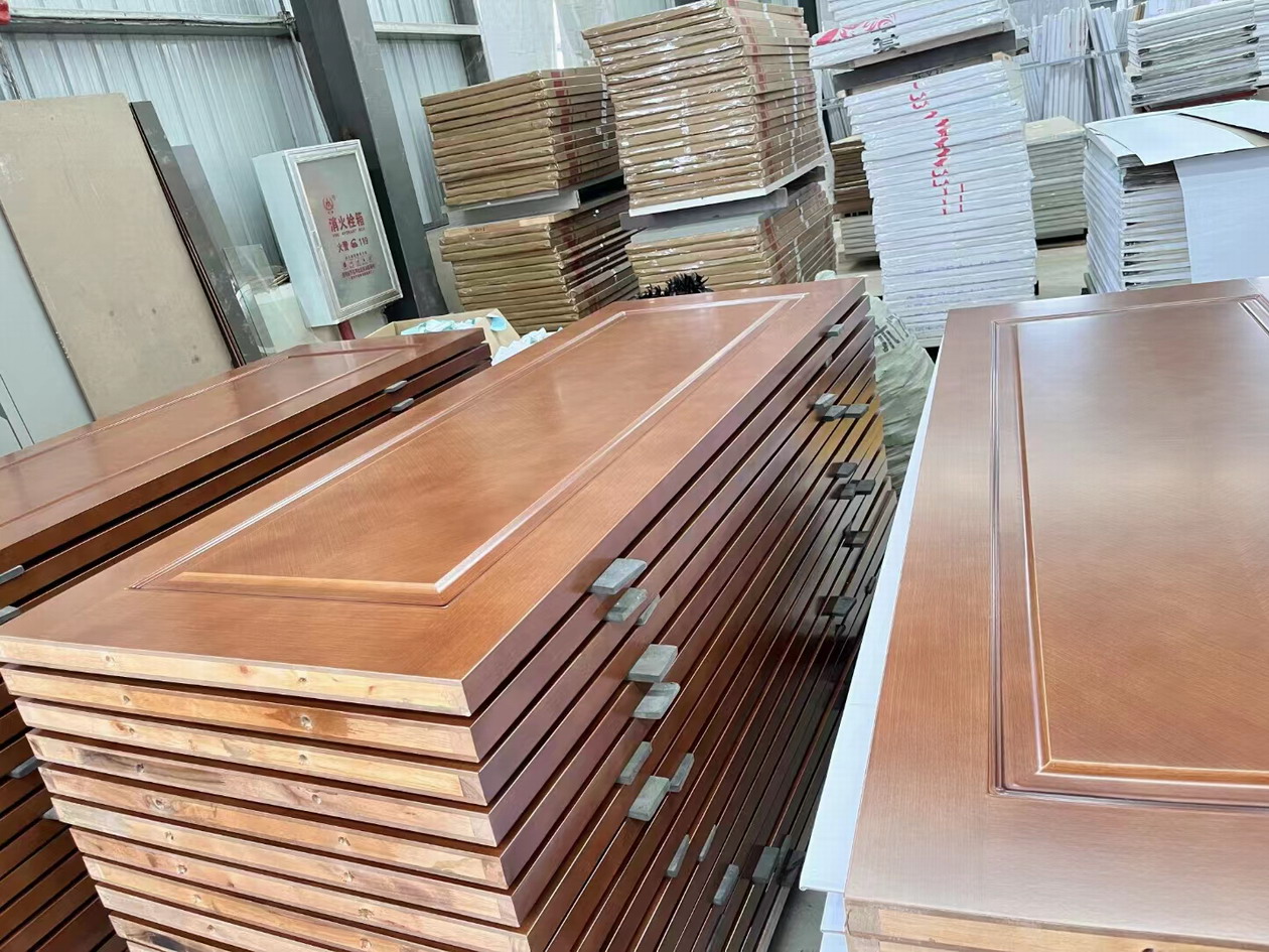 <div align="center">
	成品仓库一角<br />
</div>