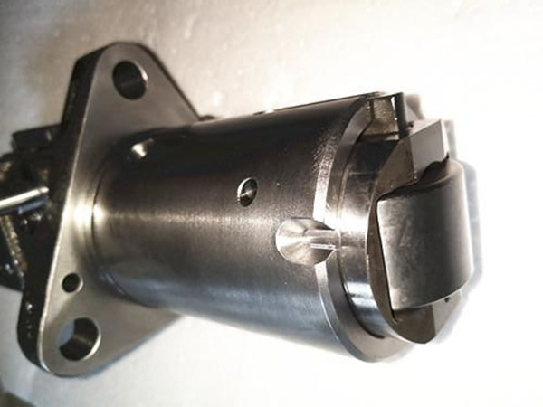 DAIHATSU 6DK-20 FO PUMP E206450070