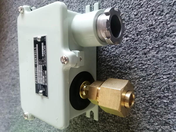 TANABE CMDAH74-P AUTO START PRESSURE SWITCH 4E10970