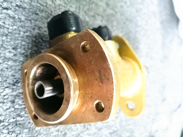 ALFA LAVAL MOPX205TGT-24 Connecting piece 516114-84