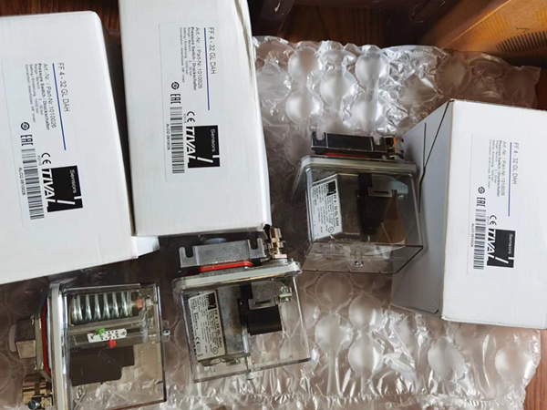 TIVAL FF4-32 GL DAH PRESSURE SWITCH