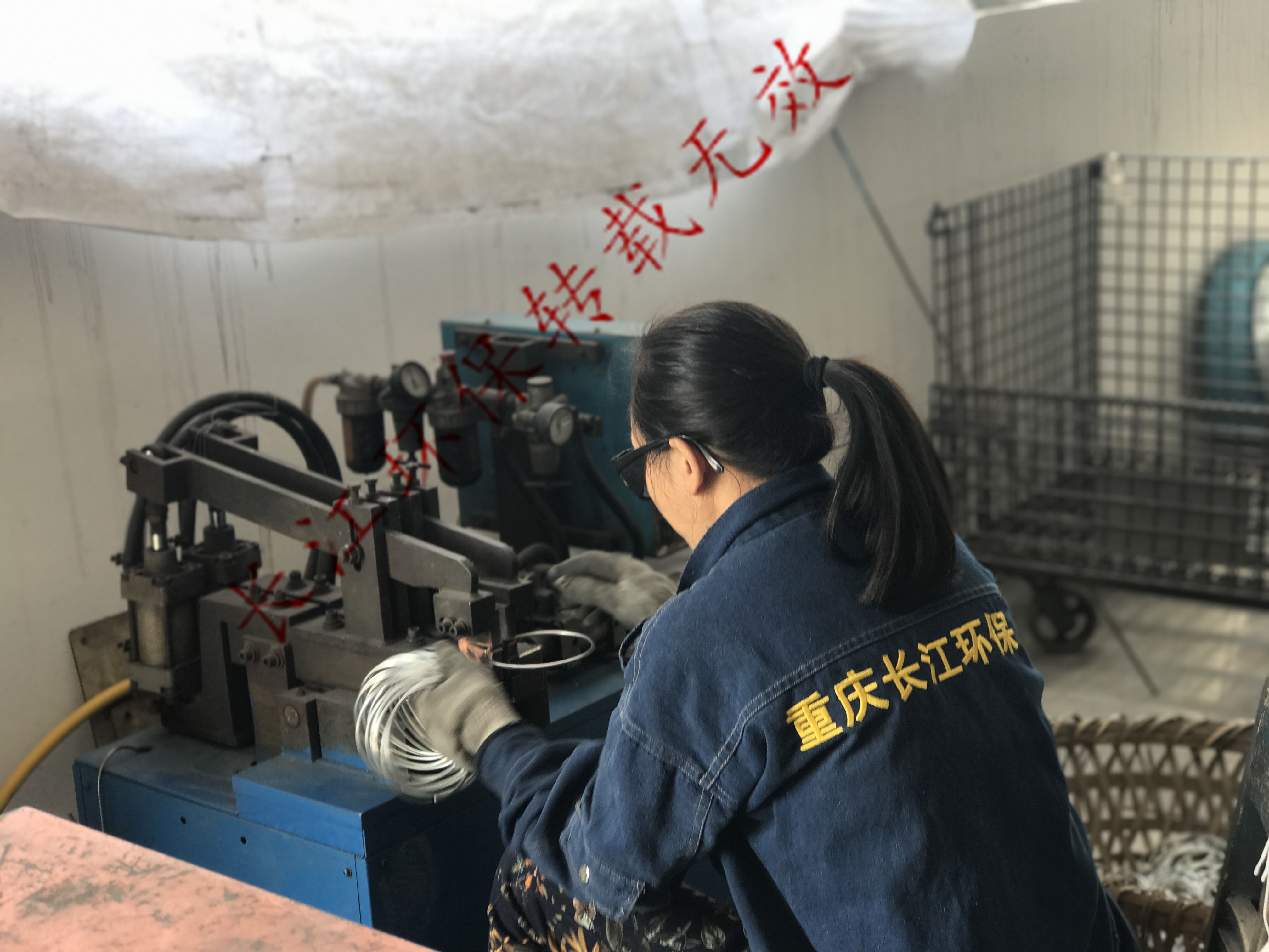 新厂袋笼生产