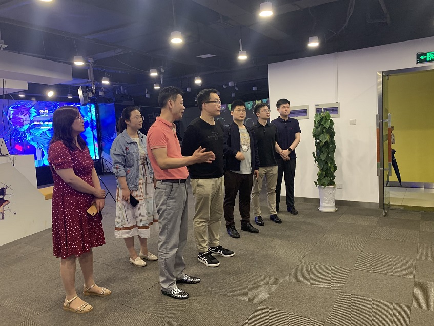 國(guó)家發(fā)改委體改所王喆主任一行調(diào)研江西虛擬現(xiàn)實(shí)智能產(chǎn)業(yè)有限公司