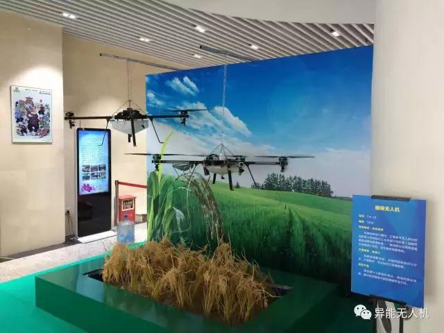 东莞科学馆“天空之翼”无人机科普展览馆新闻采访