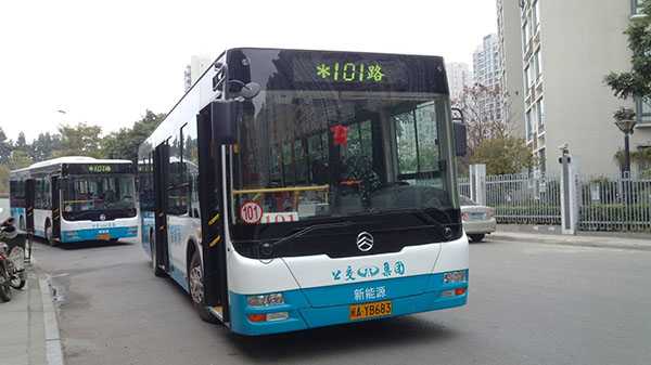 厦门金龙、金旅、扬州亚星等配套