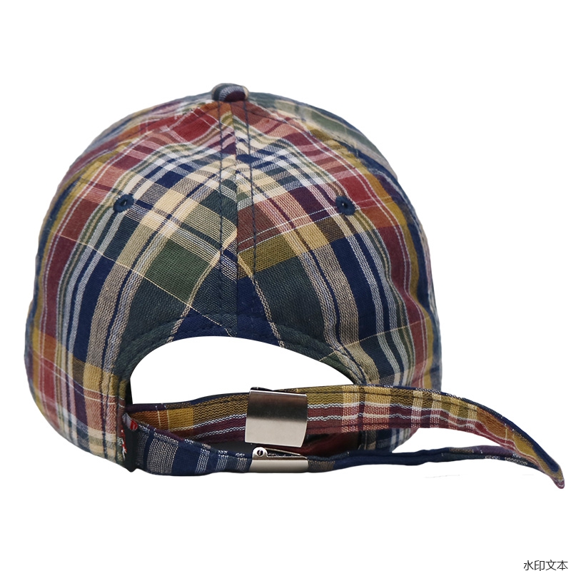 格子花纹鸭舌帽