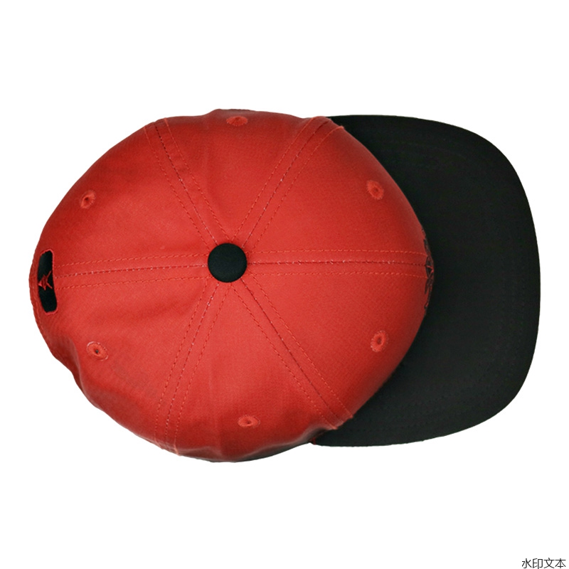 红色刺绣平沿帽