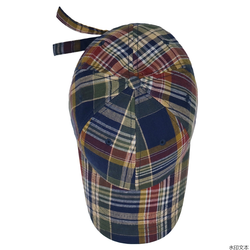 格子花纹鸭舌帽