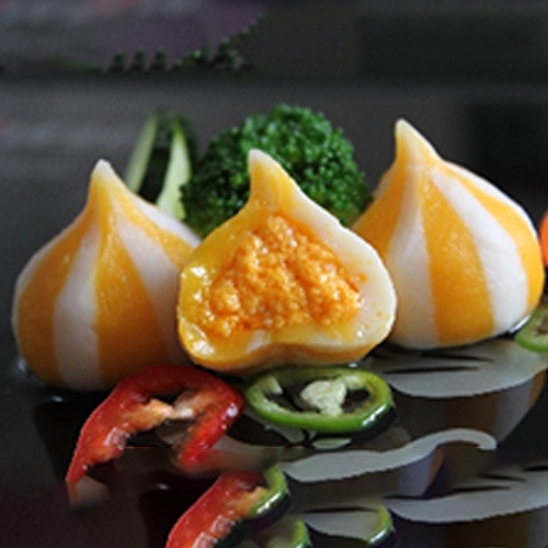 CRAB AND SEA URCHIN BUN