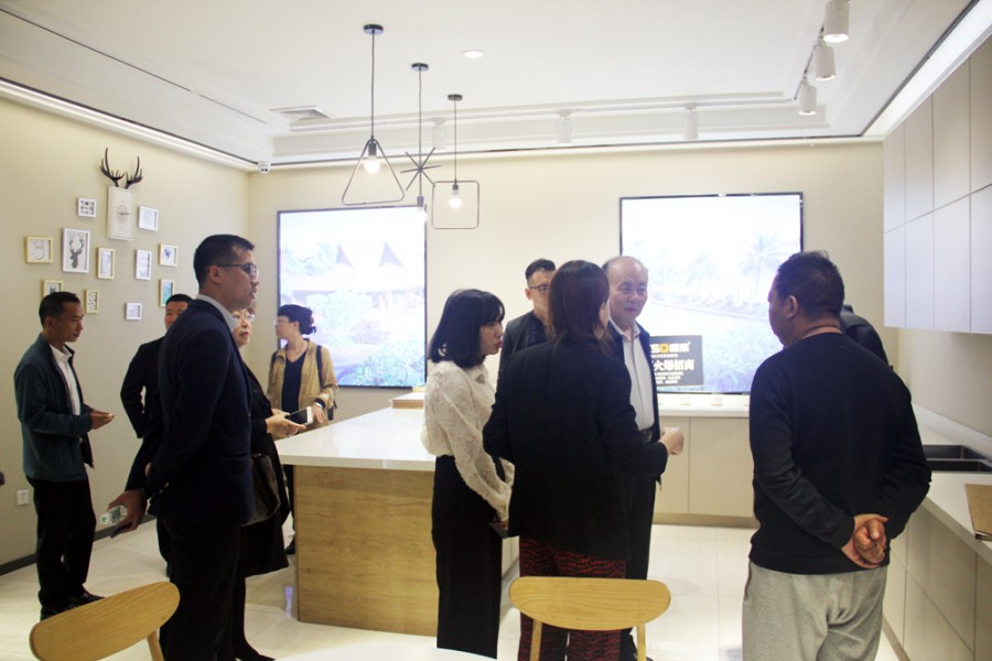走访柯索全铝定制家居凤铝区展厅