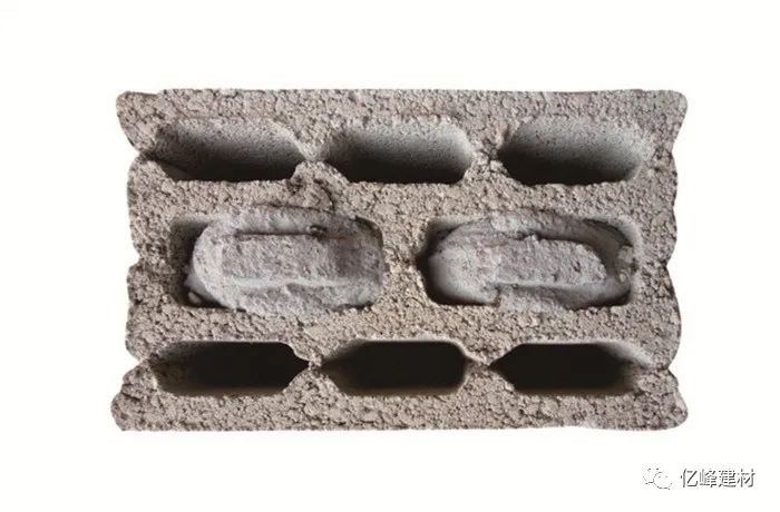 輕集料混凝土自保溫砌塊