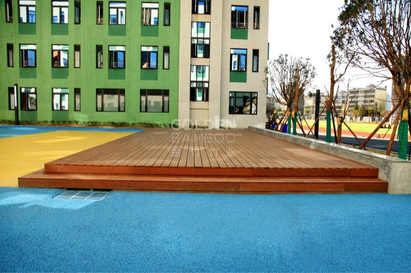 四川攀西凉铭外国语学校