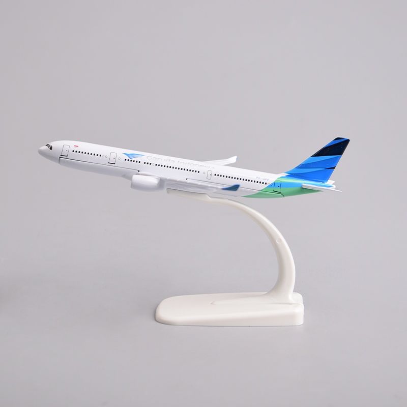 飞机模型16厘米A330 印尼