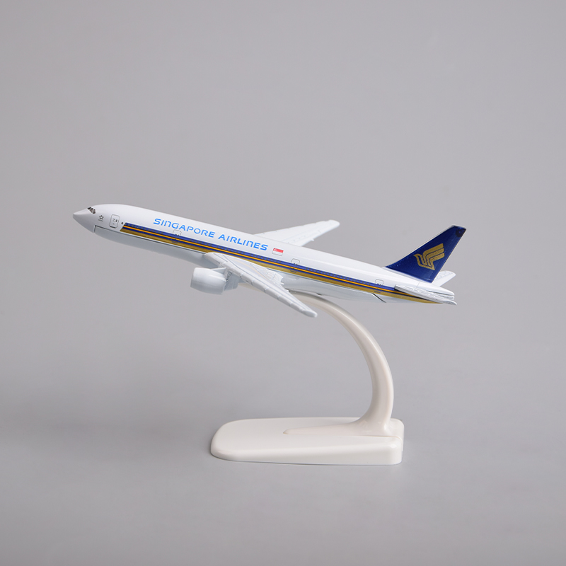 飞机模型16厘米B777 新加坡