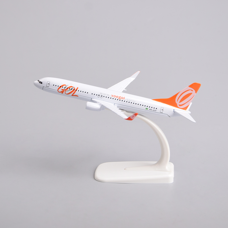 飞机模型16厘米737 GOL