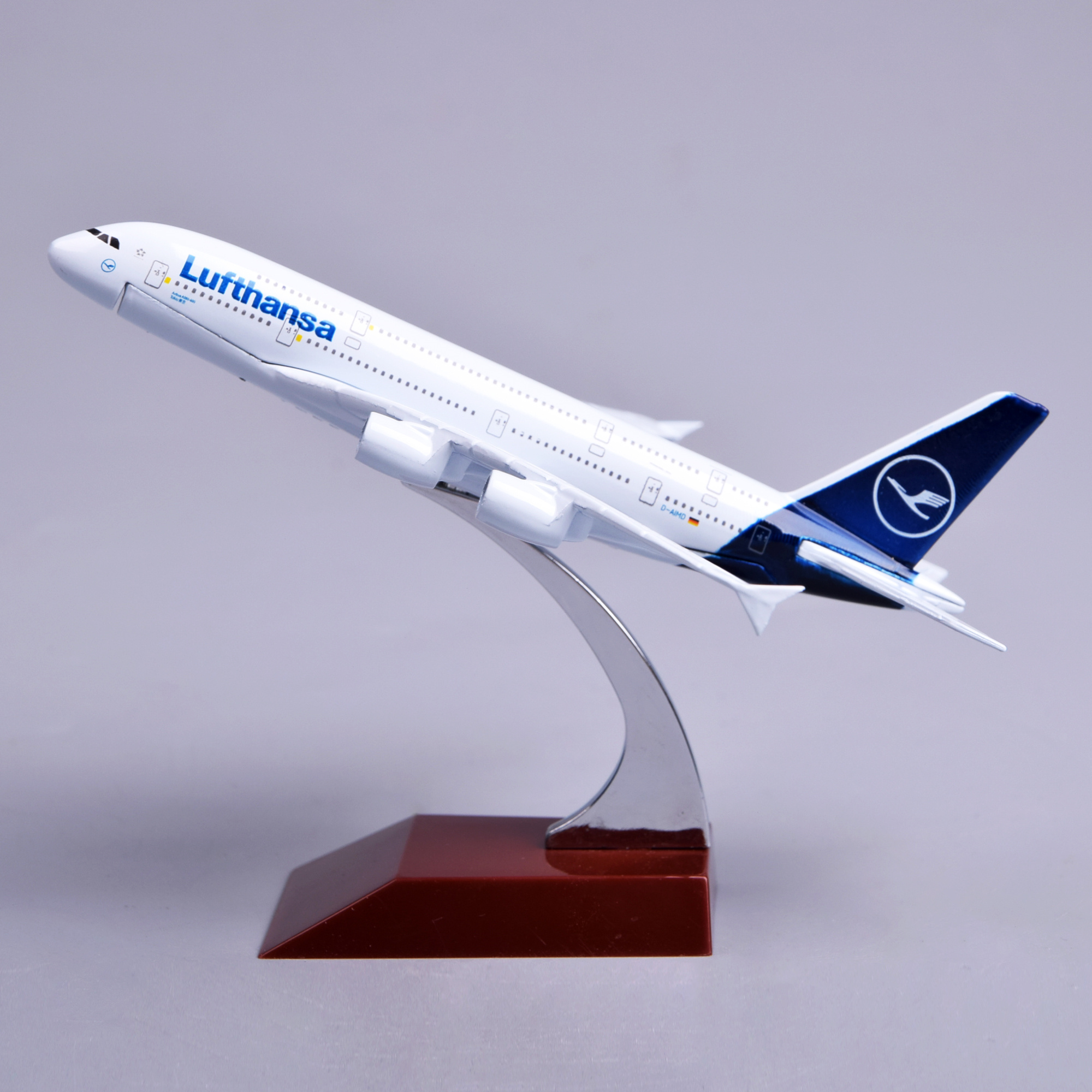 飞机模型16厘米A380汉莎