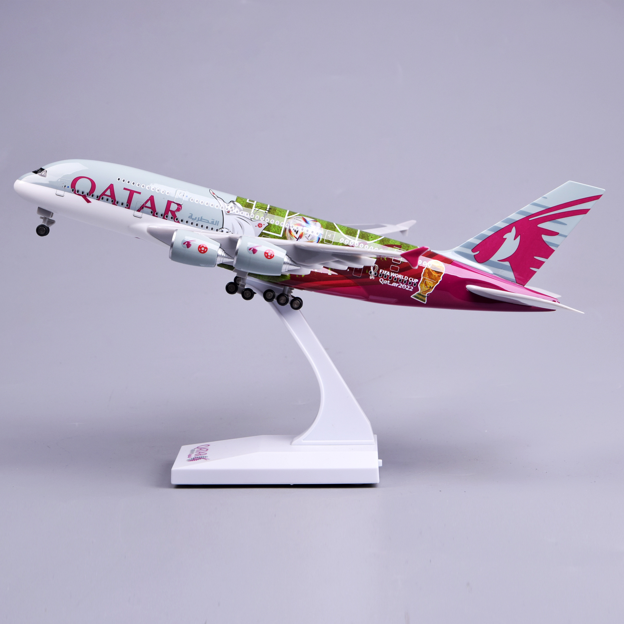 飞机模型30厘米A380卡塔尔