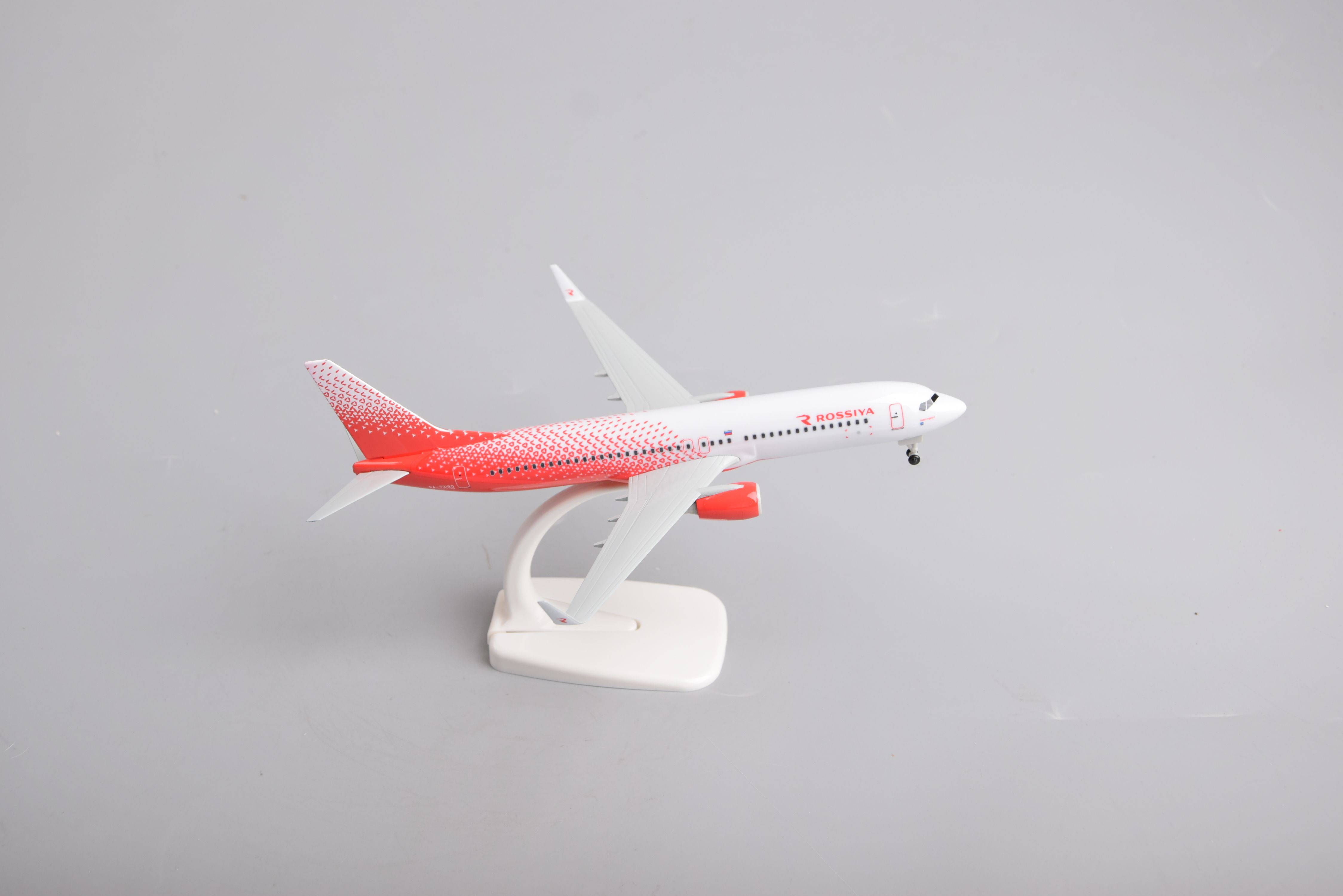 飞机模型20厘米737-800 俄罗斯航空