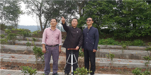 重庆风水大师，中国著名易道天眼风水学者高浦洪，2020年9月27日在重庆市綦江区团山公墓为公墓扩建“静园”，“铭园，做墓园风水。
