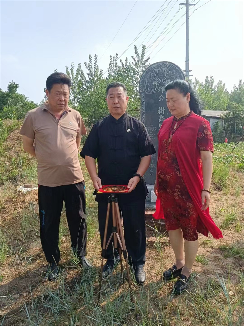 高浦洪老师2023年6月20日受邀在山东省潍坊市为福主老板看阴宅风水