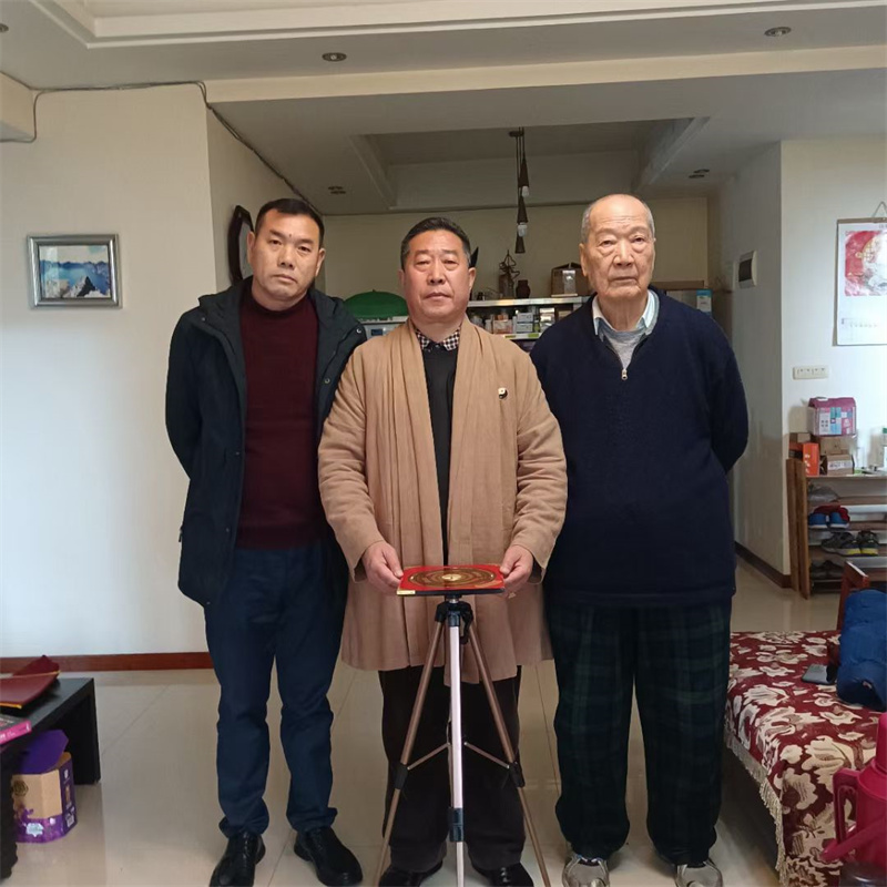 中国天眼风水实战应用非遗传承人，中国非物质文化遗产研究院智库专家高浦洪，2024年3月6日受邀在重庆市九龙坡区滩子口广夏城为福主老板看阳宅风水