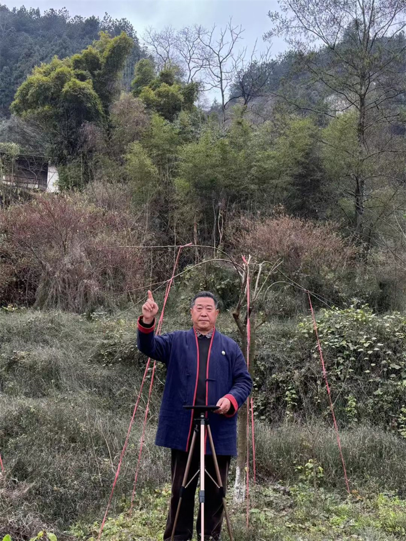 中国天眼风水实战应用非遗传承人，中国非物质文化遗产研究院智库专家高浦洪，2024年4月28日应邀在贵州省习水县学习考察风水，为福主老板精选上档次的风水宝地
