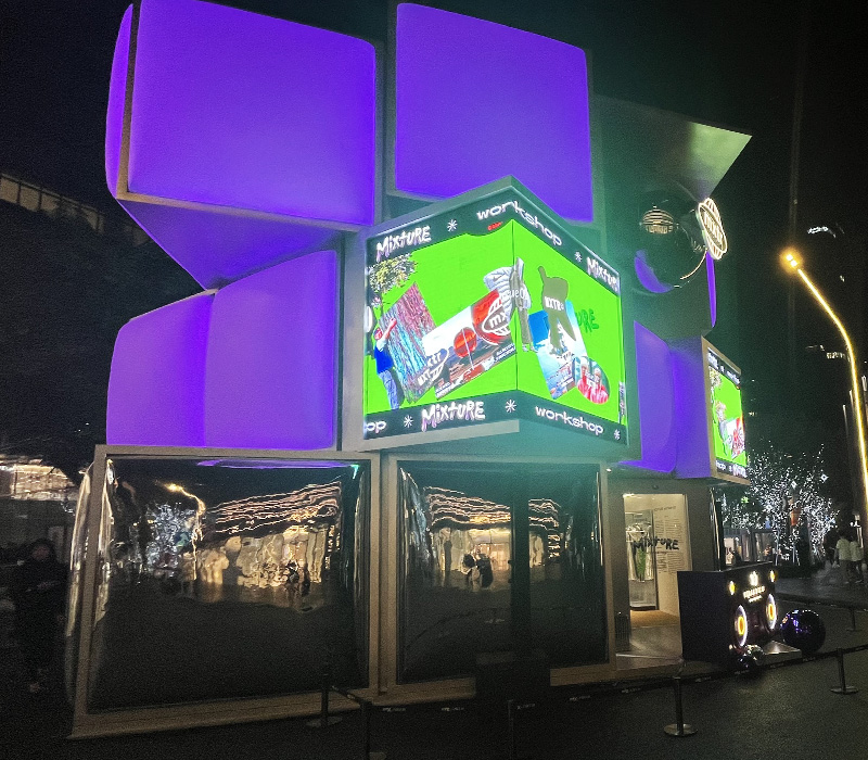 户外P2.5高清魔方LED屏
