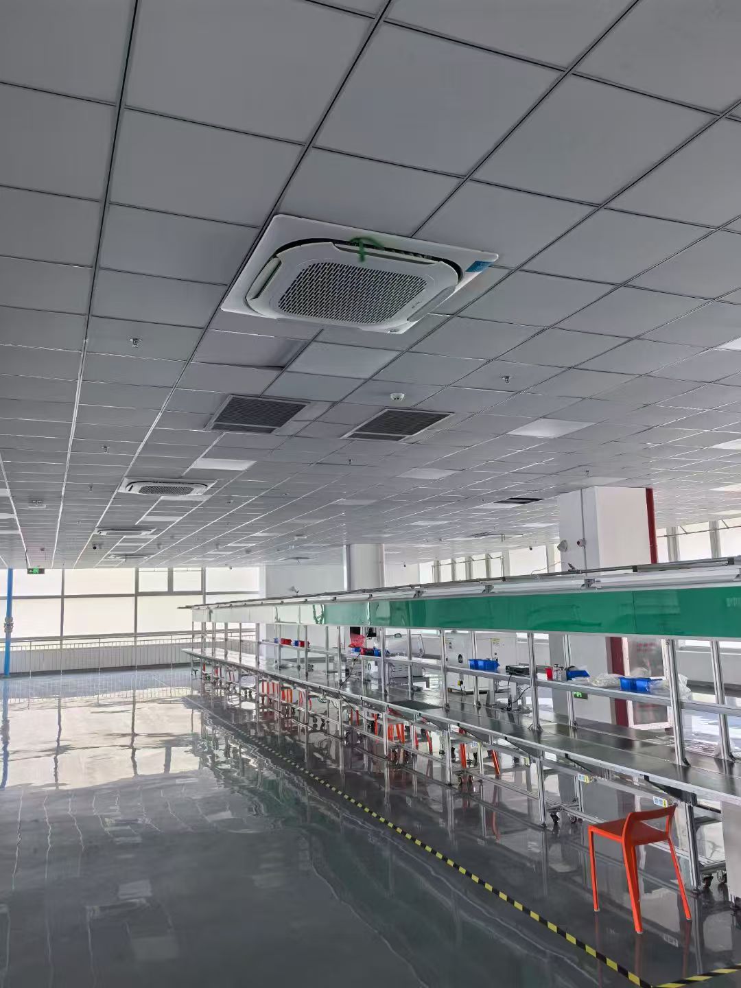 【工程案例】领裕电子研发楼，2楼3楼完工。 美的中央空调273匹交付使用