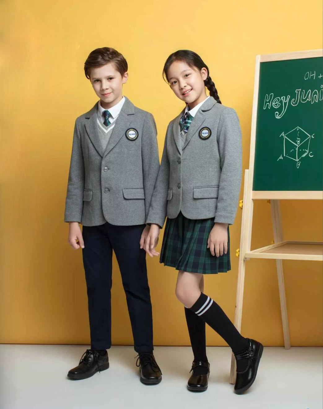 小学校服X7