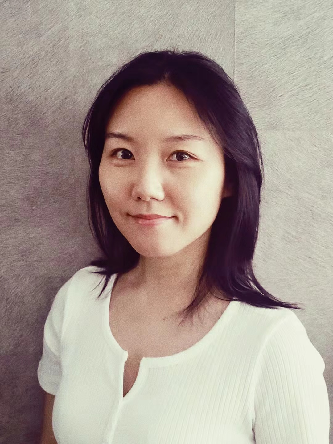 IRIX LEUNG / 梁卓雅小姐